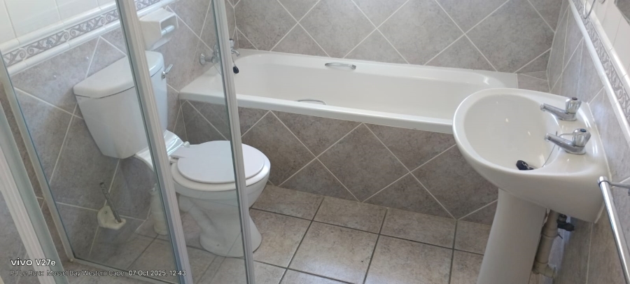 To Let 3 Bedroom Property for Rent in Linkside Western Cape